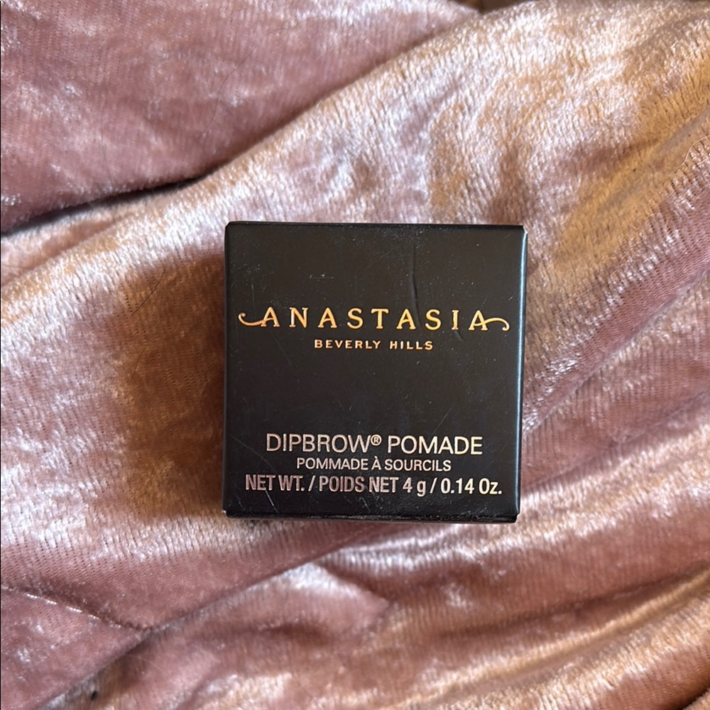 Brand New ABH Dipbrow Pomade in Medium Brown